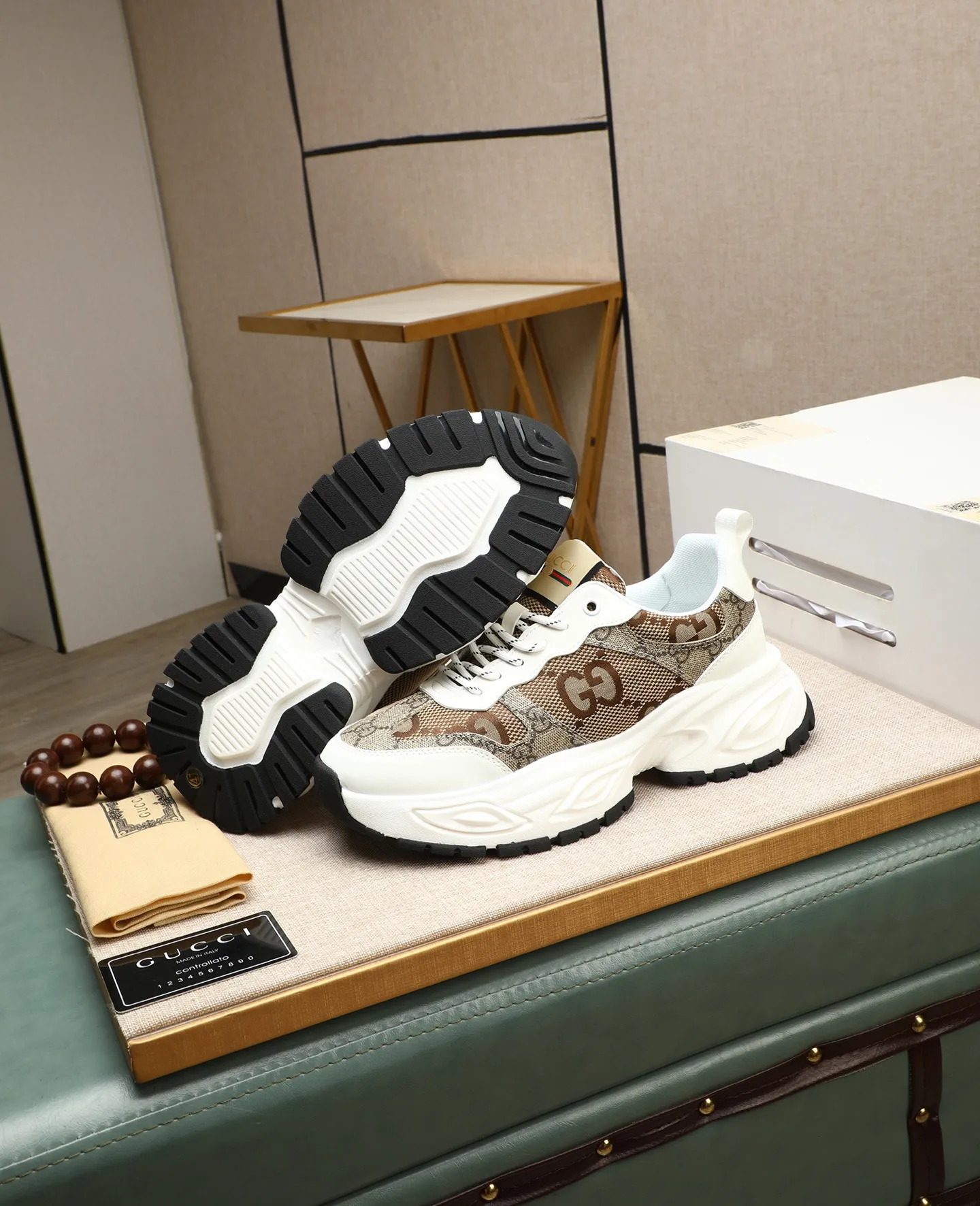 Men's men's shoes💰460 GUCCI🔍🔍2025 latest model Available at the counter at the same time, original calfskin imported from Italy, genuine leather lining, (high-end, extravagant, and classy) with exquisite workmanship, soles: original soles specially provided by the original factory, ⚠Exclusive double-layer movable molded soles are super comfortable⚠, real photos🎬The real ones are better🔍🔍"High quality·Follow the order" code number 39-44 (38 45 46 customized)